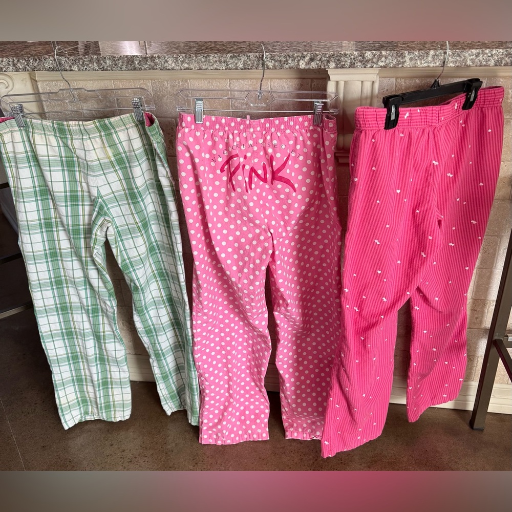 LOT women’s pajama pants Medium/ Victoria’s Secret/ Xhilaration - Picture 2 of 12